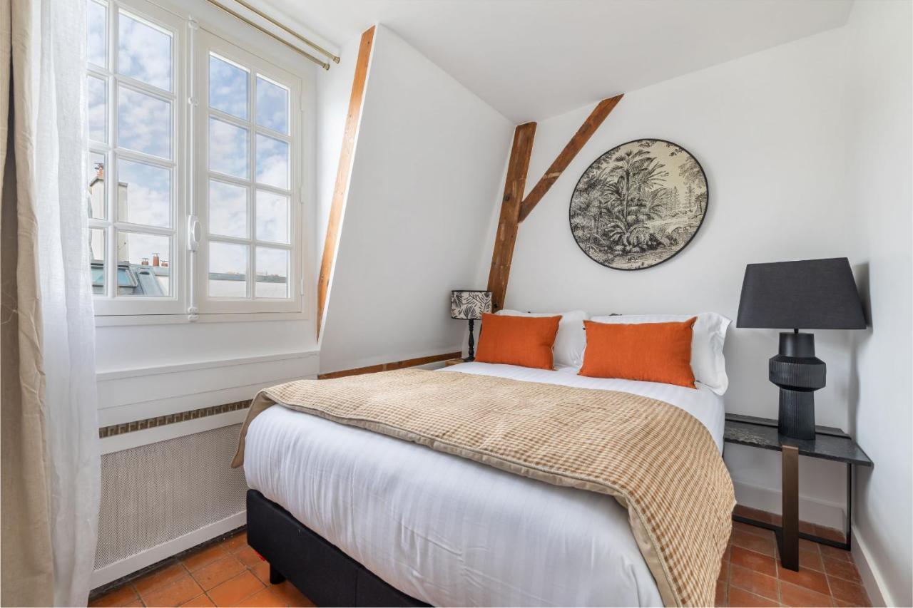 Renaissance Apartment